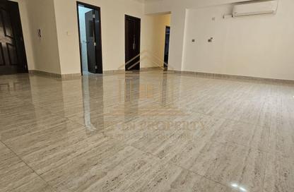 Apartment - 3 Bedrooms - 3 Bathrooms for rent in Anas Street - Fereej Bin Mahmoud North - Fereej Bin Mahmoud - Doha