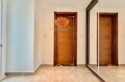 Apartment - 2 Bedrooms - 3 Bathrooms for rent in City Avenue Building C - City Avenue - Al Erkyah City - Lusail