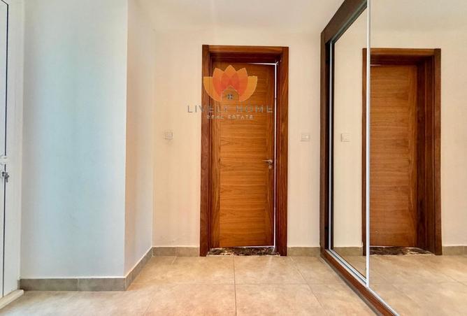 57204160 - Property Image 3