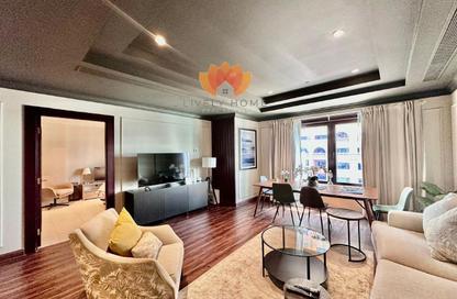 Apartment - 2 Bedrooms - 2 Bathrooms for rent in West Porto Drive - Porto Arabia - The Pearl Island - Doha
