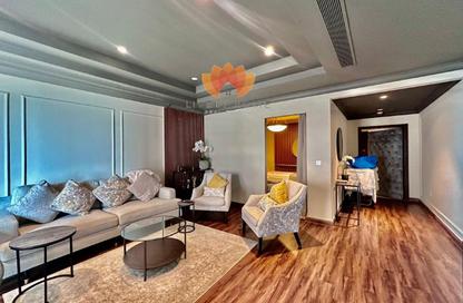 Apartment - 2 Bedrooms - 2 Bathrooms for rent in West Porto Drive - Porto Arabia - The Pearl Island - Doha