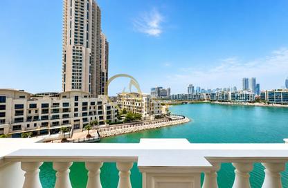 Apartment - 3 Bedrooms - 4 Bathrooms for rent in Qanat Quartier - The Pearl Island - Doha