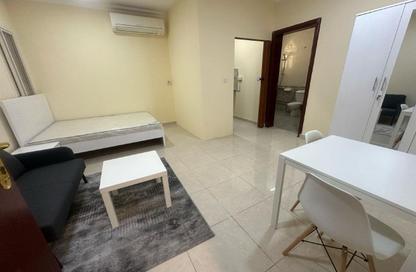 Apartment - Studio - 1 Bathroom for rent in Wadi Al Sail - Doha