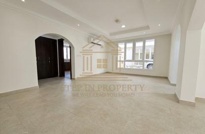 Villa - 5 - 6 for rent in Wadi Al Markh - Muraikh - AlMuraikh - Doha