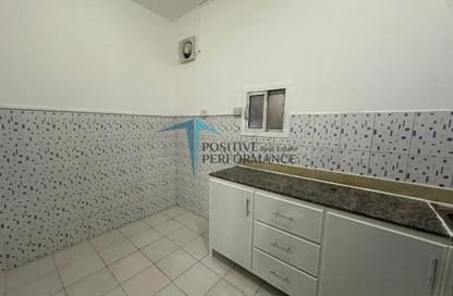 Apartment - Studio - 1 Bathroom for rent in Al Sadd Road - Al Sadd - Doha Apartment - Studio - 1 Bathroom for rent in Al Sadd Road - Al Sadd - Doha