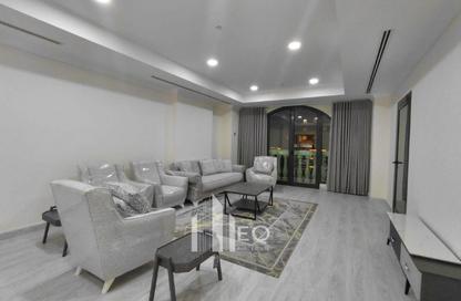 Apartment - 2 Bedrooms - 3 Bathrooms for rent in East Porto Drive - Porto Arabia - The Pearl Island - Doha