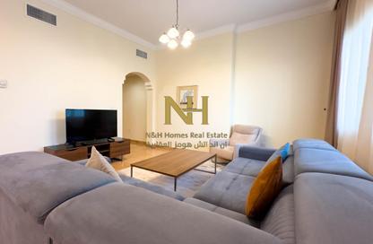 Apartment - 2 Bedrooms - 3 Bathrooms for rent in West Bay Tower - West Bay - West Bay - Doha
