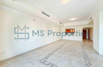 Apartment - 2 Bedrooms - 3 Bathrooms for rent in West Porto Drive - Porto Arabia - The Pearl Island - Doha