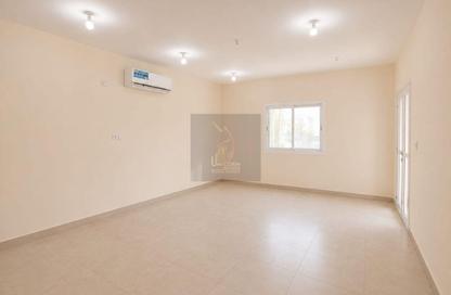 Villa - 5 Bedrooms - 4 Bathrooms for rent in Down Town - Down Town - Al Khor