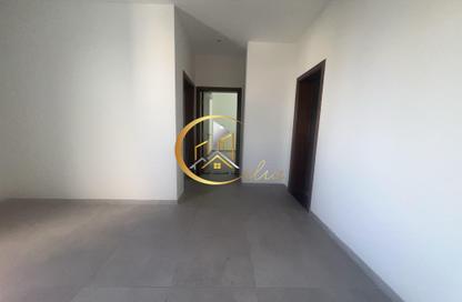 Apartment - 2 Bedrooms - 3 Bathrooms for rent in Bin Omran 35 - Fereej Bin Omran - Doha