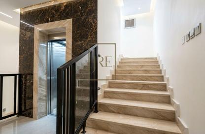 Villa - 7+ - 7+ for sale in Izghawa - Izghawa - Doha
