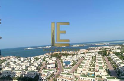 Apartment - 2 Bedrooms - 4 Bathrooms for rent in The Garden - Floresta Gardens - The Pearl Island - Doha