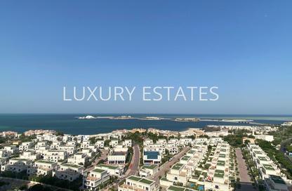 Apartment - 2 Bedrooms - 4 Bathrooms for rent in The Garden - Floresta Gardens - The Pearl Island - Doha Apartment - 2 Bedrooms - 4 Bathrooms for rent in The Garden - Floresta Gardens - The Pearl Island - Doha