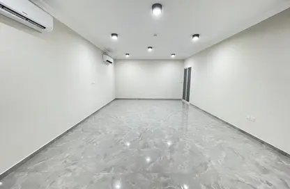 Apartment - 2 Bedrooms - 3 Bathrooms for rent in Musheireb Apartments - Musheireb - Doha