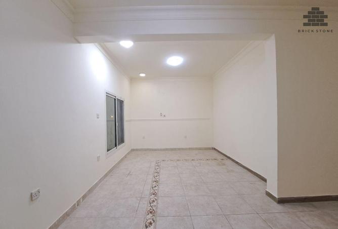 53003938 - Property Image 2