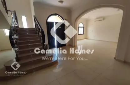 Villa - 4 Bedrooms - 5 Bathrooms for rent in Al Luqta - Al Luqta - Doha