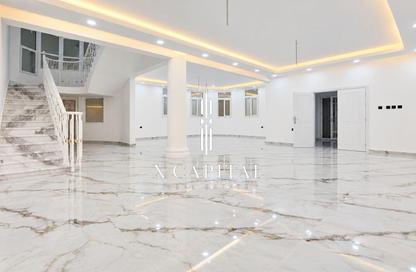 Villa - 7 - 7+ for sale in Onaiza Street - Diplomatic Area - Doha