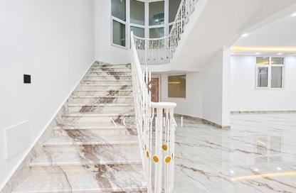 Villa - 7 - 7+ for sale in Onaiza Street - Diplomatic Area - Doha