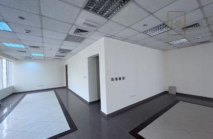 Office Space - 4 Bedrooms - 2 Bathrooms for rent in Fereej Bin Mahmoud North - Fereej Bin Mahmoud - Doha