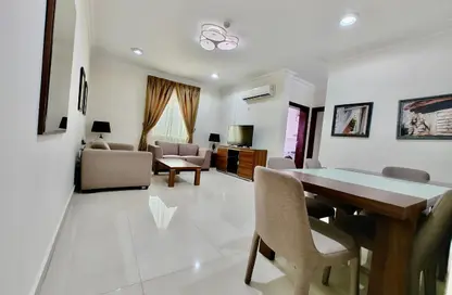 Apartment - 2 Bedrooms - 2 Bathrooms for rent in Umm Ghuwalina - Umm Ghuwailina - Doha