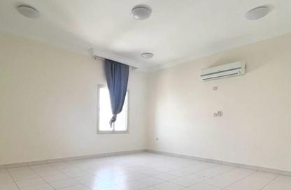 Villa - 5 - 5 for rent in Wadi Al Shaheeniya Street - Ain Khaled - Doha