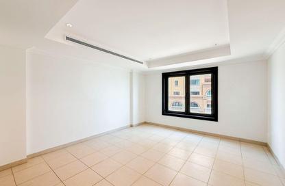 Apartment - 1 Bedroom - 2 Bathrooms for rent in East Porto Drive - Porto Arabia - The Pearl Island - Doha