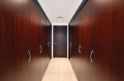 Apartment - 1 Bedroom - 2 Bathrooms for rent in East Porto Drive - Porto Arabia - The Pearl Island - Doha