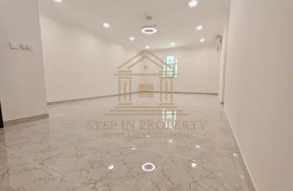 Apartment - 4 Bedrooms - 3 Bathrooms for rent in Al Hanaa Street - Al Gharrafa - Doha