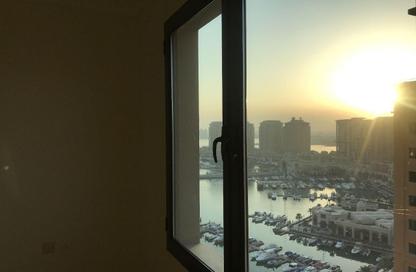 Apartment - 2 Bedrooms - 2 Bathrooms for rent in West Porto Drive - Porto Arabia - The Pearl Island - Doha