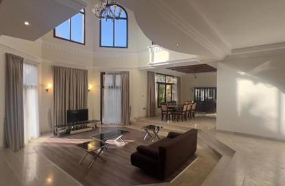 مجمع سكني - 5 غرف نوم - 5 حمامات للايجار في البوابة الشرقية - بحيرة وست لاجون - الدوحة