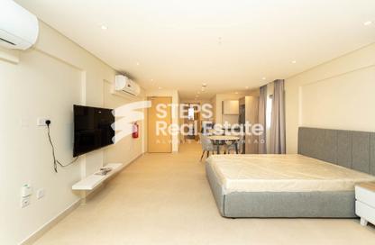 Apartment - Studio - 1 for rent in Umm Ghwailina Comm - Umm Ghuwalina - Umm Ghuwailina - Doha Apartment - Studio - 1 for rent in Umm Ghwailina Comm - Umm Ghuwalina - Umm Ghuwailina - Doha