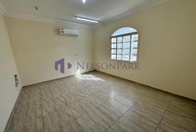 2OlzplupiKm - Property Image 3