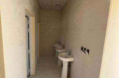 Warehouse - Studio - 7+ Bathrooms for rent in Industrial Area - Industrial Area - Doha