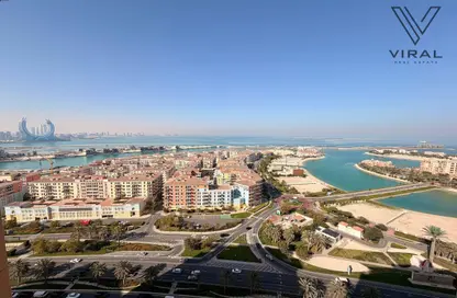 Apartment - Studio - 1 Bathroom for rent in Tower 24 - Porto Arabia - The Pearl Island - Doha