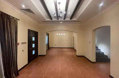 Compound - 4 Bedrooms - 4 Bathrooms for rent in Dareem Street - Al Hilal East - Al Hilal - Doha