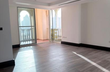 Apartment - 2 Bedrooms - 2 Bathrooms for rent in Viva West - Viva Bahriyah - The Pearl Island - Doha Apartment - 2 Bedrooms - 2 Bathrooms for rent in Viva West - Viva Bahriyah - The Pearl Island - Doha
