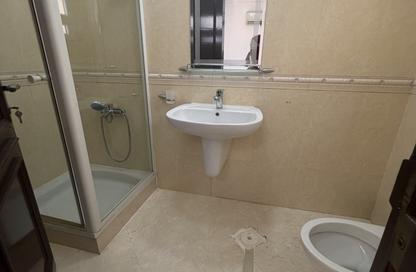 Apartment - Studio - 1 Bathroom for rent in Muntazah 7 - Al Muntazah - Doha