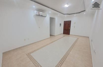 Apartment - 1 Bedroom - 1 Bathroom for rent in Al Sadd Road - Al Sadd - Doha Apartment - 1 Bedroom - 1 Bathroom for rent in Al Sadd Road - Al Sadd - Doha