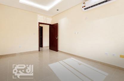 Apartment - 2 Bedrooms - 2 Bathrooms for rent in Al Nasr Street - Al Nasr - Doha