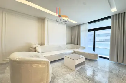 شقة - 2 غرف نوم - 4 حمامات للايجار في مرتفعات مارينا لوسيل - منطقة المارينا - الوسيل