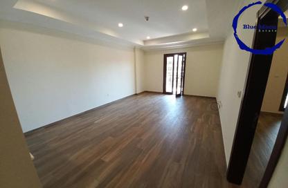 Apartment - 1 - 2 for rent in Lusail Marina Heights - Marina District - Lusail