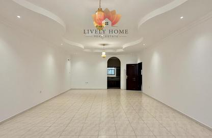 Villa - 6 - 7+ for rent in Onaiza Street - Diplomatic Area - Doha
