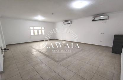 Apartment - 2 Bedrooms - 2 Bathrooms for rent in Al Sadd Road - Al Sadd - Doha