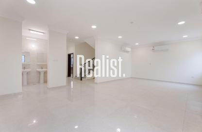 Compound - 6 Bedrooms - 6 Bathrooms for rent in Al Kheesa - Al Kheesa - Umm Salal Mohammed