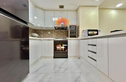 Apartment - 2 Bedrooms - 3 Bathrooms for rent in R-19 Building - Al Erkyah City - Lusail