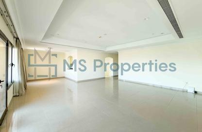 Apartment - 2 Bedrooms - 3 Bathrooms for rent in East Porto Drive - Porto Arabia - The Pearl Island - Doha