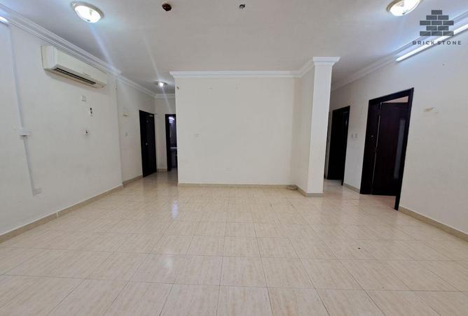 61277844 - Property Main Image