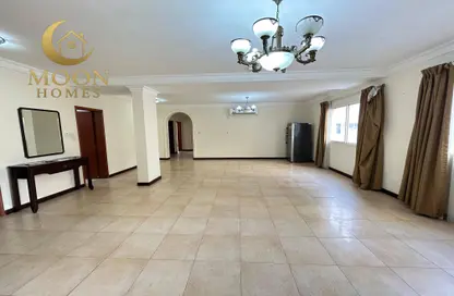 Apartment - 3 Bedrooms - 3 Bathrooms for rent in Al Mansoura - Al Mansoura - Doha