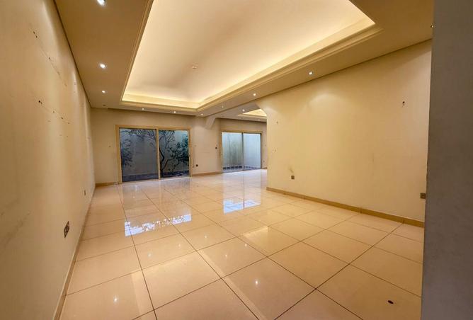 1009498 - Property Image 2