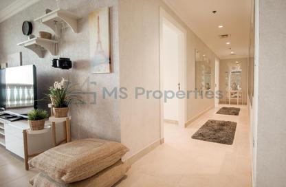 Apartment - 2 Bedrooms - 3 Bathrooms for sale in West Porto Drive - Porto Arabia - The Pearl Island - Doha